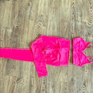 Outdoor Voices Pants - Outdoor voices matching set *new* bra & leggings Outdoor Voices Pants - Outdoor voices matching set *new* bra & leggings
